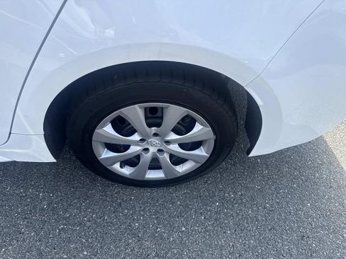 Used 2023 Toyota Corolla LE image 12