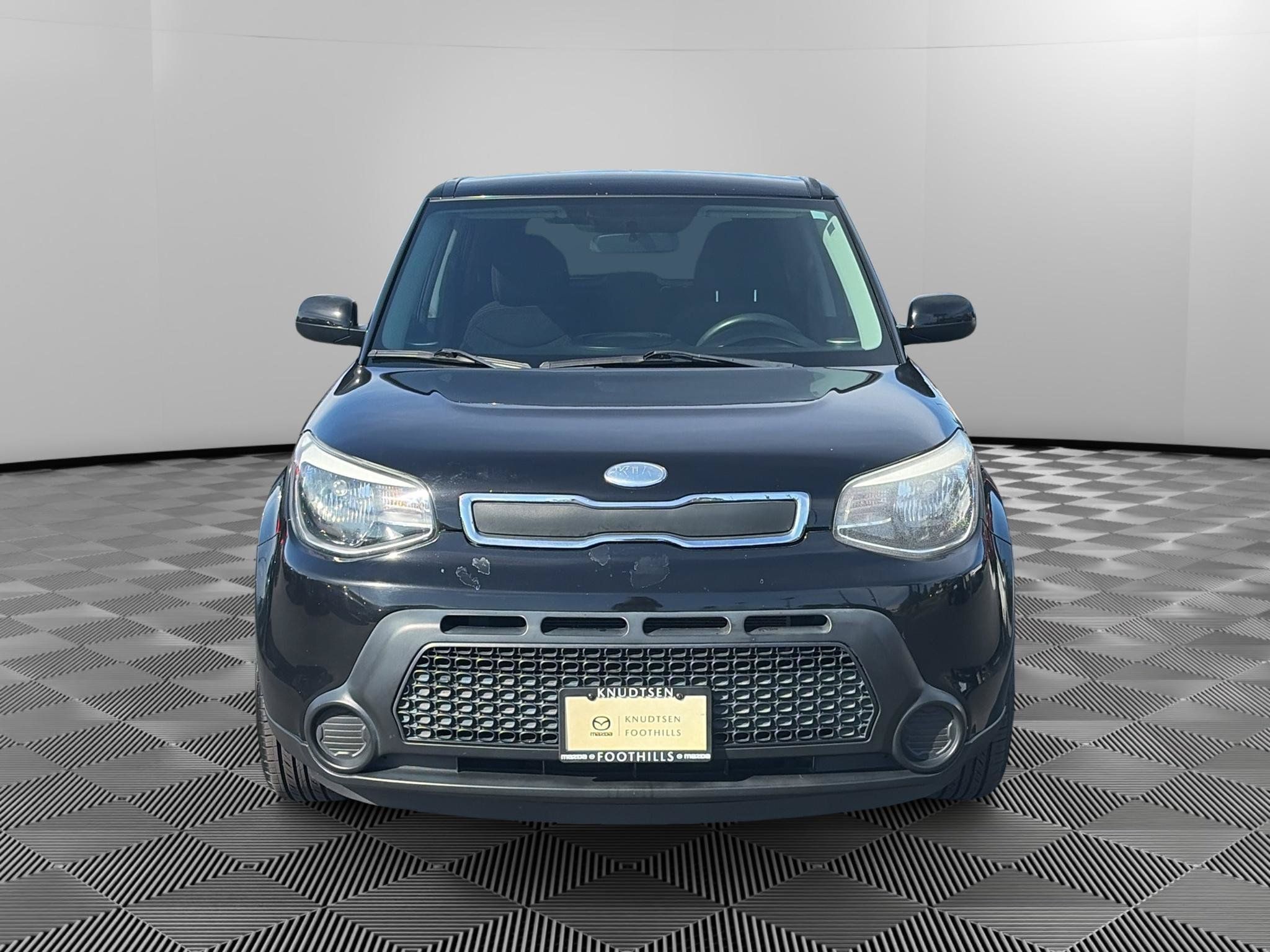 Used 2016 Kia Soul FWD image 2