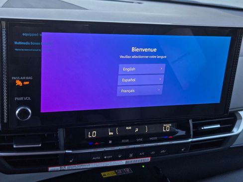 Certified 2026 Toyota Sienna XLE FWD image 15