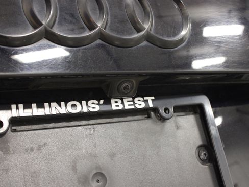 Used 2019 Audi Q7 3.0T Prestige AWD/4WD image 11