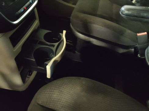 Used 2018 Dodge Grand Caravan SE w/ UConnect Hands-Free Group FWD image 26