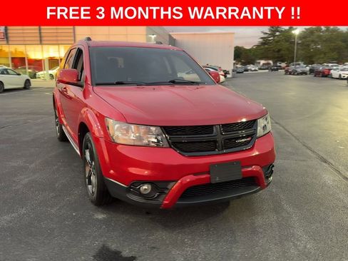 Used 2020 Dodge Journey Crossroad FWD image 2