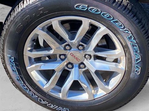 Used 2019 GMC Sierra 1500 SLT w/ SLT Premium Package image 28