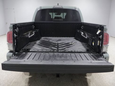 Used 2023 Toyota Tacoma TRD Sport w/ TRD Premium Sport Package AWD/4WD image 5