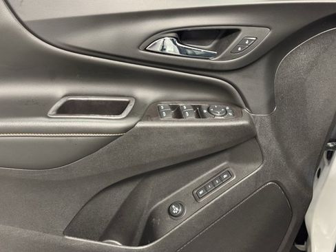 Used 2020 Chevrolet Equinox Premier w/ Premier Redline Edition image 23