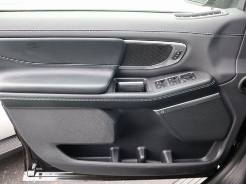 New 2025 Ford Expedition Platinum w/ Stealth Performance Package image 18