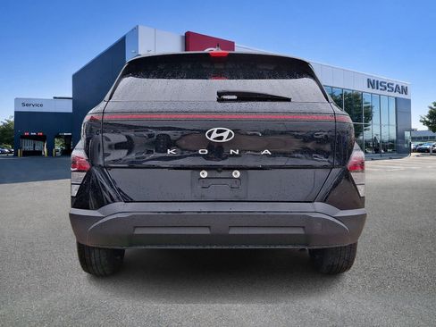 Used 2024 Hyundai Kona SEL FWD image 5