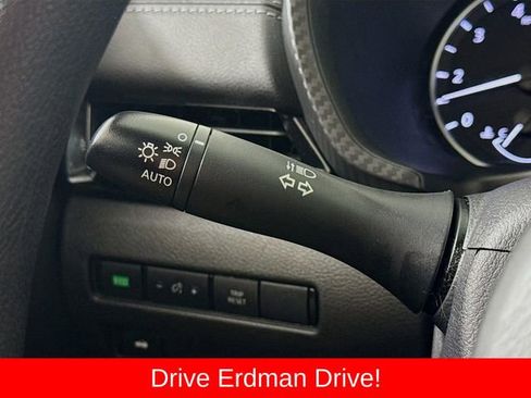 Used 2024 Nissan Sentra SV FWD image 14