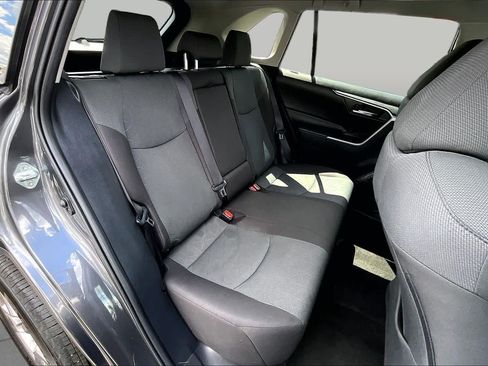 Used 2024 Toyota RAV4 XLE FWD image 21