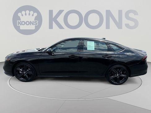 Used 2025 Honda Accord Sport image 13