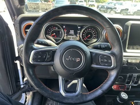 Used 2021 Jeep Gladiator Mojave AWD/4WD image 13