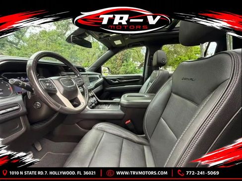 Used 2021 GMC Yukon XL Denali AWD/4WD image 15