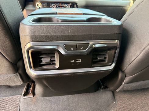 Used 2024 Chevrolet Silverado 2500 High Country w/ Technology Package AWD/4WD image 27