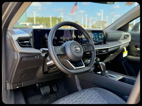 New 2026 Nissan Kicks SV image 23