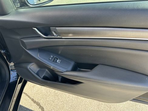 Used 2019 Honda Accord LX image 25