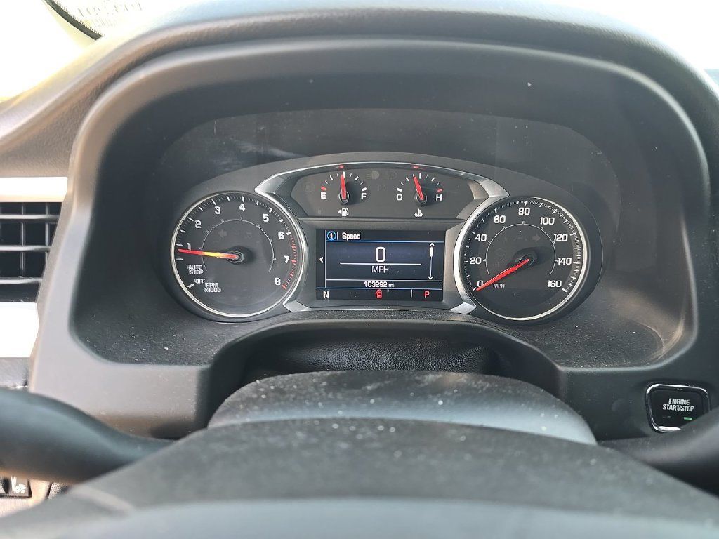 Used 2022 GMC Acadia SLE w/ Driver Convenience Package FWD image 13