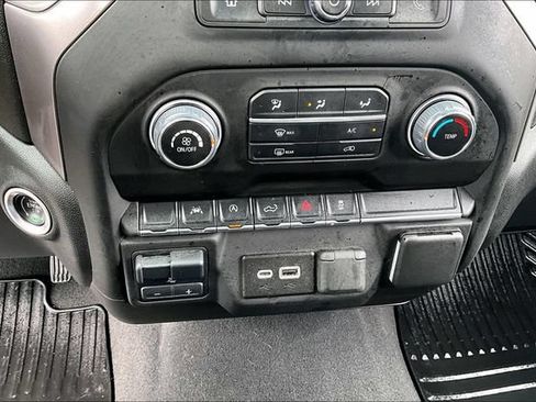 Used 2024 Chevrolet Silverado 1500 Custom AWD/4WD image 17