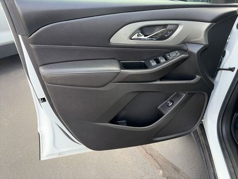 Certified 2023 Chevrolet Traverse LT FWD image 27