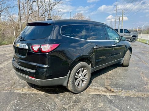 Used 2017 Chevrolet Traverse LT image 5