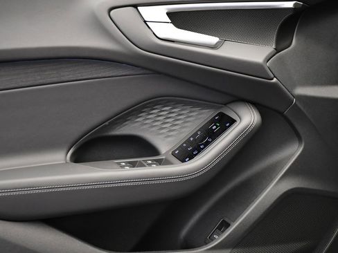 Used 2025 Audi A5 2.0T Premium w/ Convenience Package image 32