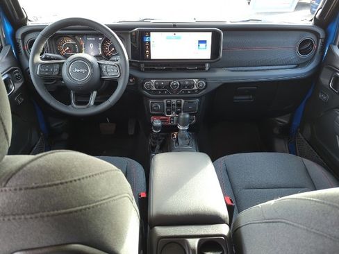 Used 2025 Jeep Gladiator Rubicon w/ Safety Group image 7