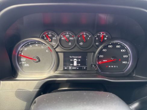 Used 2021 Chevrolet Silverado 1500 Custom image 19