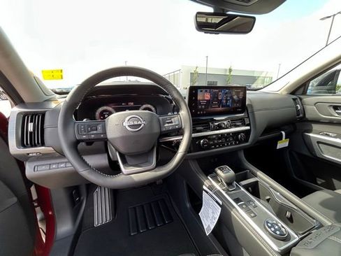 New 2026 Nissan Pathfinder SL w/ SL Premium Package AWD/4WD image 22