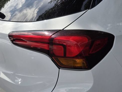 Used 2021 Buick Encore GX Preferred FWD image 8