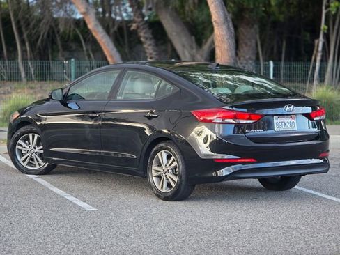 Used 2018 Hyundai Elantra Value Edition FWD image 16