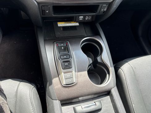 Used 2021 Honda Pilot Special Edition image 3