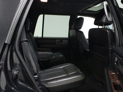Used 2015 Ford Expedition Platinum AWD/4WD image 16