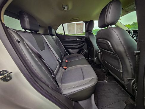 Used 2023 Buick Encore GX Preferred w/ Cold Weather Comfort Package AWD/4WD image 35