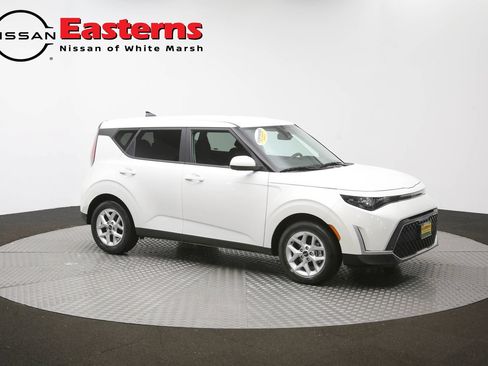 Used 2024 Kia Soul LX w/ Option Group 015 FWD image 46