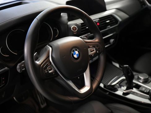 Used 2018 BMW X3 M40i image 18