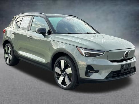 Used 2023 Volvo XC40 Recharge Ultimate AWD/4WD image 7