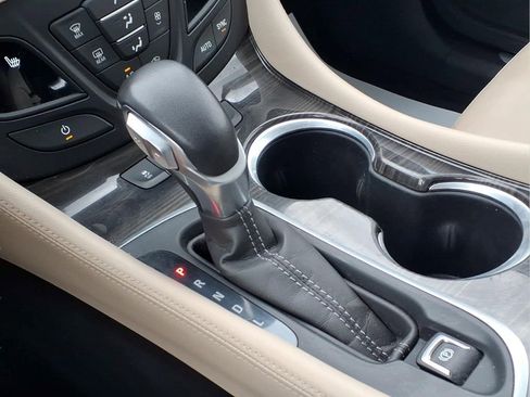 Certified 2020 Buick Envision Essence FWD image 8