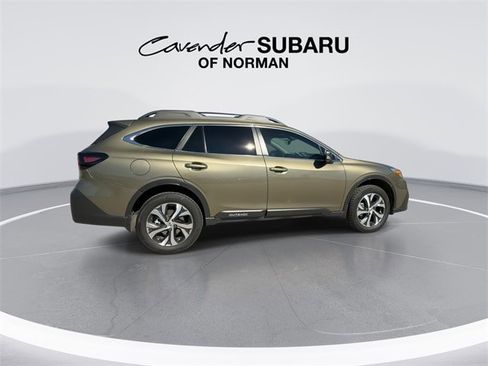 Used 2022 Subaru Outback Limited w/ Popular Package #2 image 9