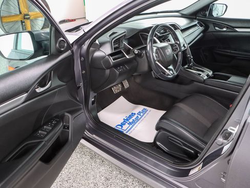 Used 2021 Honda Civic Sport image 3