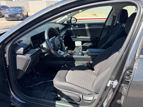 Used 2025 Kia K5 LXS FWD image 11