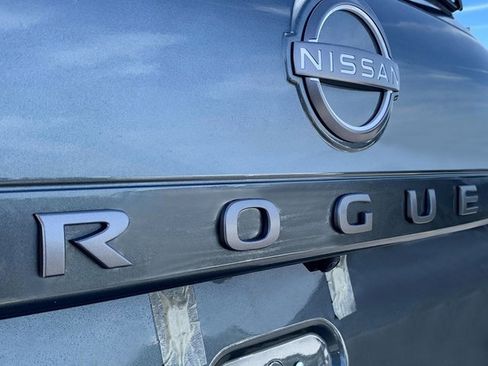 New 2026 Nissan Rogue S image 9