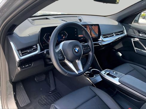 Used 2026 BMW X2 xDrive28i AWD/4WD image 16