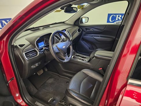 Used 2019 Chevrolet Equinox Premier image 12