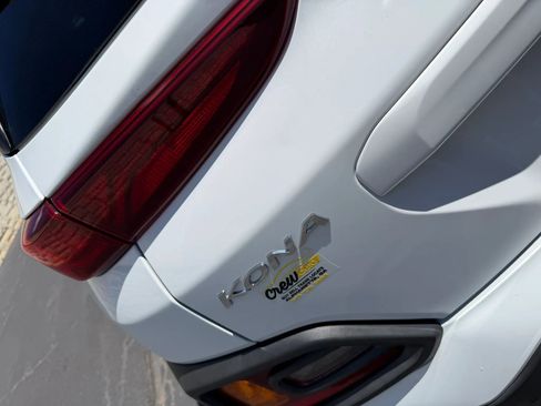 Used 2019 Hyundai Kona SEL AWD/4WD image 11