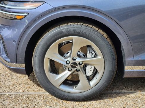 New 2026 Genesis GV70 2.5T Advanced image 7