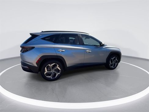 Used 2024 Hyundai Tucson SEL w/ Convenience Package image 9