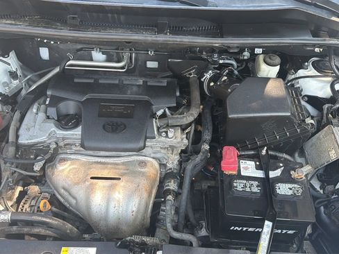 Used 2017 Toyota RAV4 LE AWD/4WD image 34