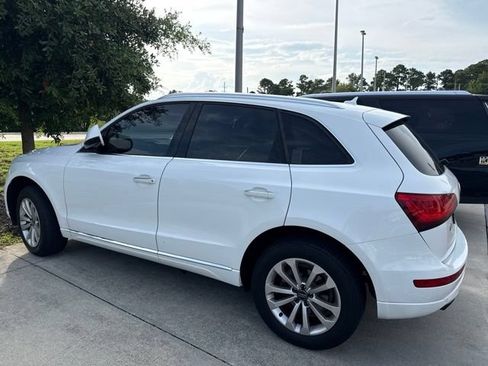 Used 2016 Audi Q5 2.0T Premium Plus w/ Technology Package AWD/4WD image 2