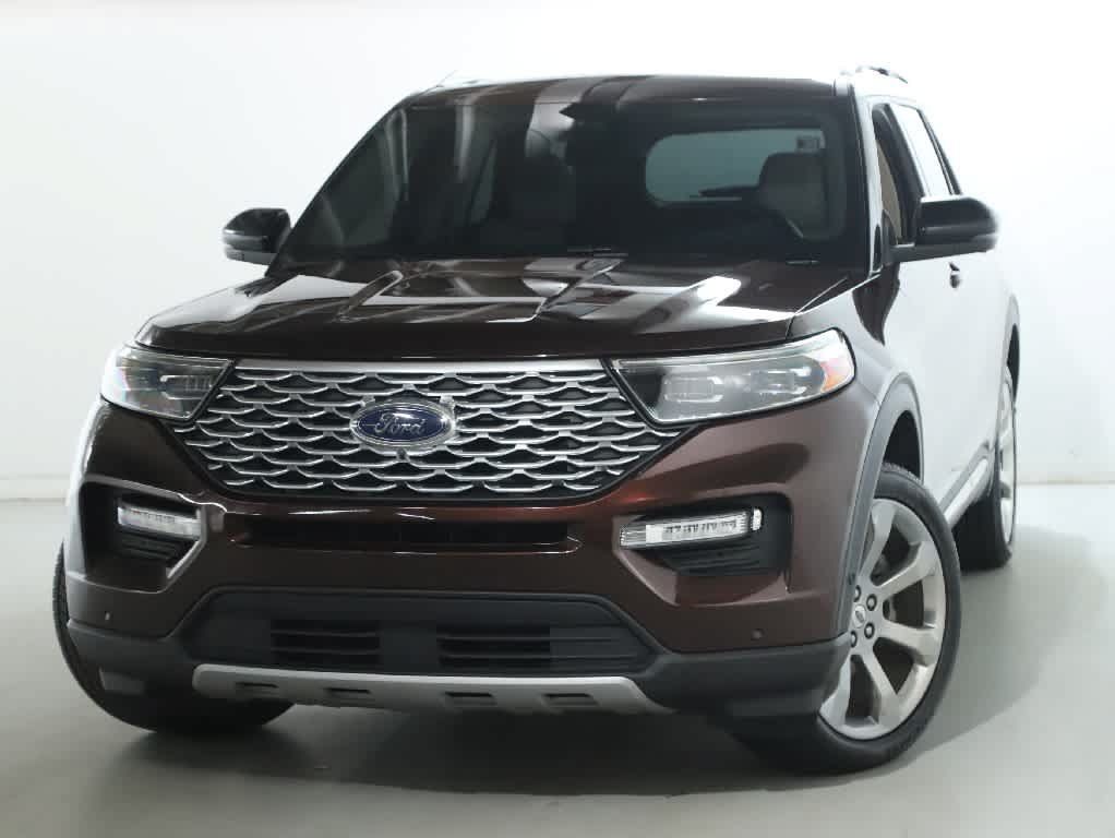 Used 2020 Ford Explorer Platinum w/ Premium Technology Package AWD/4WD image 3