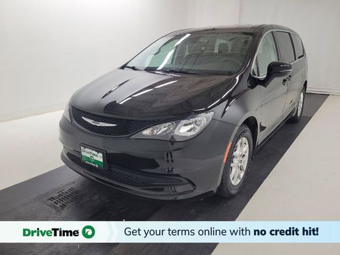 Used 2024 Chrysler Voyager LX FWD image 1