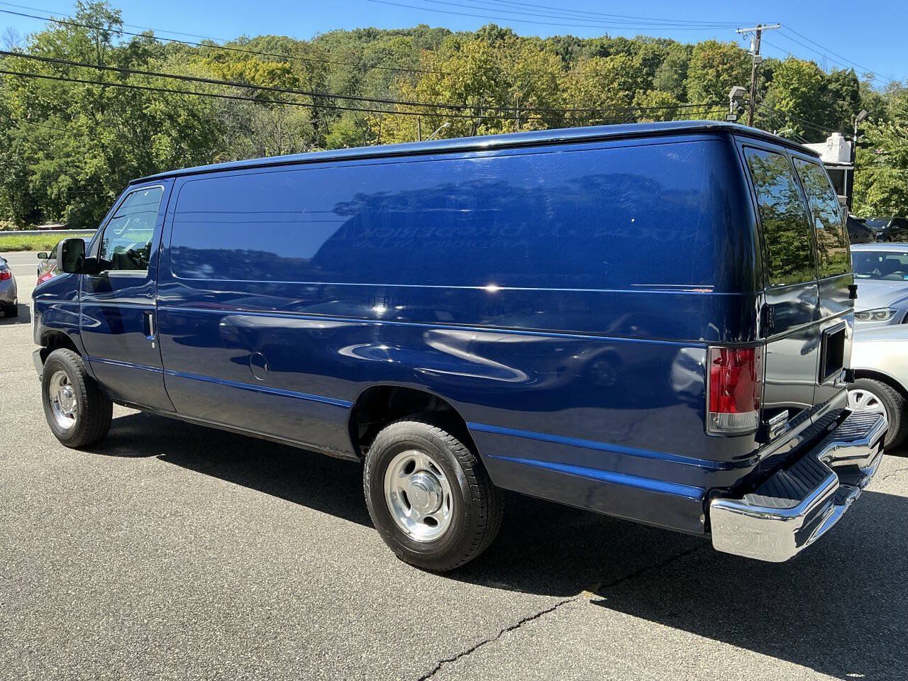 Used 2013 Ford E-350 and Econoline 350 Extended Super Duty w/ Commercial Cargo Van Pkg RWD image 7